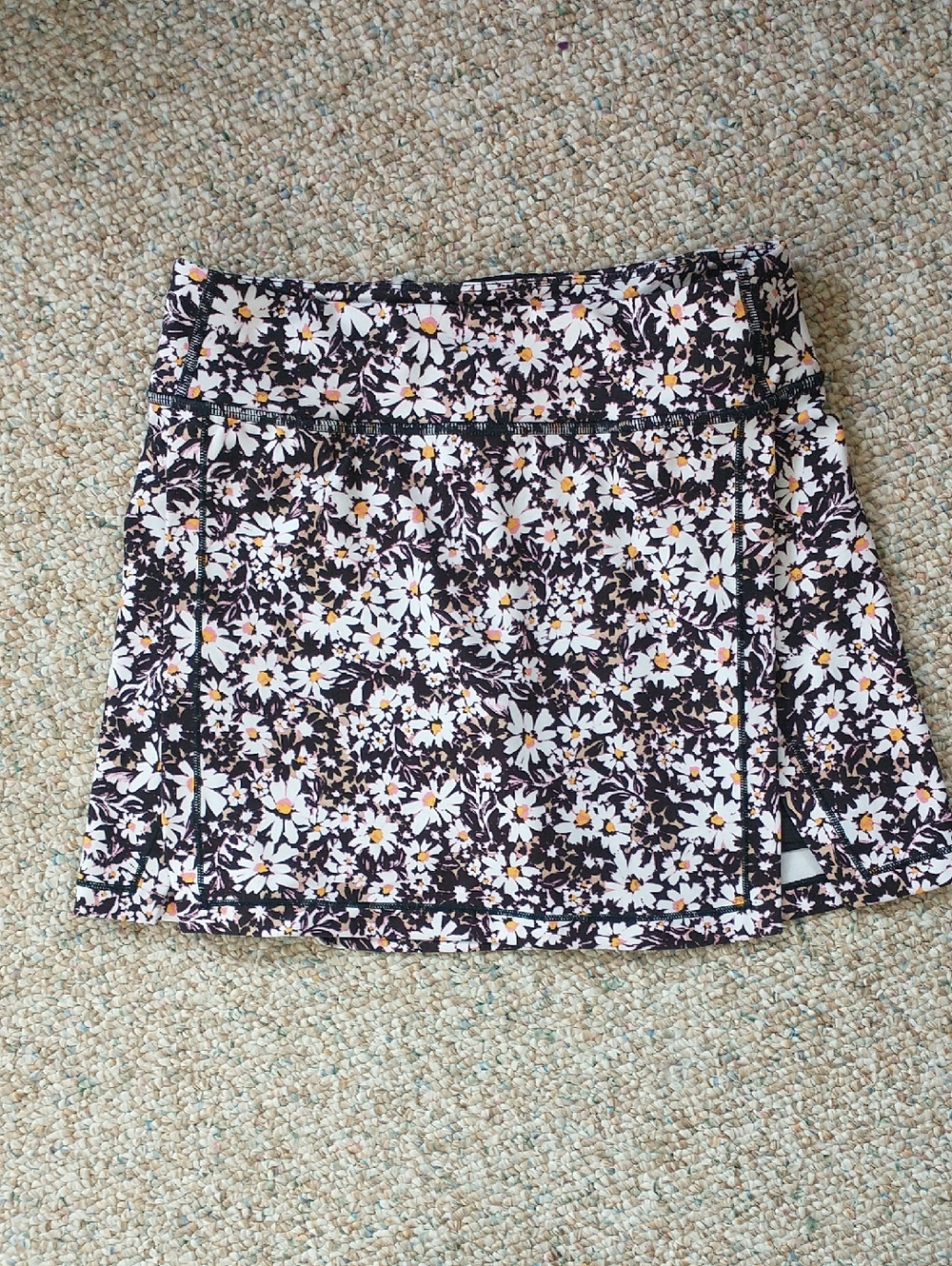 Athleta Girl  Daisy Print Goal Setter Skort Large 12